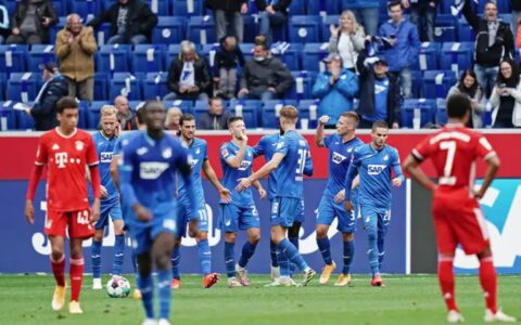4-1血洗拜仁！霍村神锋3战9球太惊艳，国家队却被讽“软脚虾”