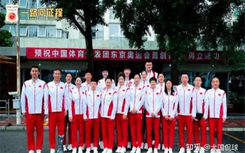 无视​跟腱断裂！国家女篮主教练下达铁令，CCTV直播奥运首战