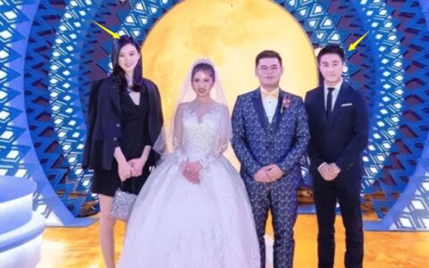 原创
            何猷君夫妇参加豪门婚礼！超模妻子站准新娘旁边，178个头真瞩目
