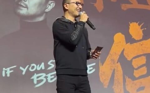 汪峰讲座上回应热搜梗：真的不知道为什么！他的回答让人哭笑不得-汪峰回应上不了热搜