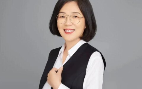 万亿城商行年薪百万女副行长退休，已超期任职长达7年-城商行高管薪酬