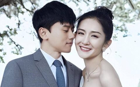 原创
            谢娜张杰牵手游西塘，恩爱背影引关注，幸福家庭成娱乐圈模范-谢娜喊话张杰