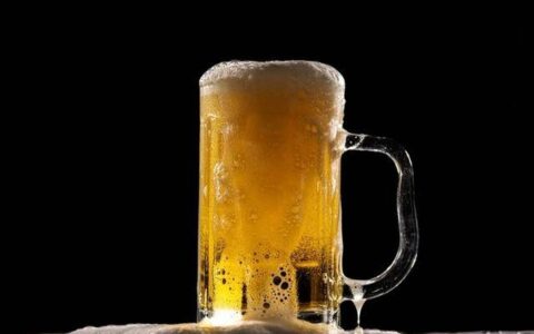 欧洲杯点燃“啤酒经济”，青岛现存2621家企业断层第一-青岛啤酒赞助欧洲杯