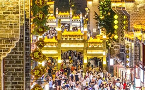 图说｜“热浪”来袭！今年暑期旅游或为史上最火-热浪啥意思